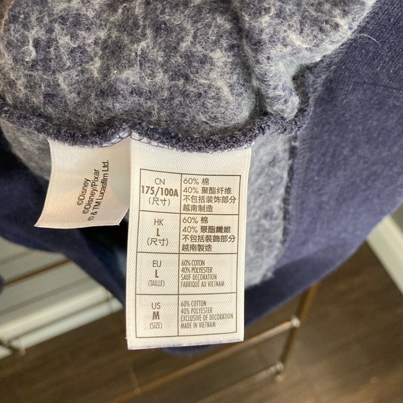 Disney Crew Neck size M - Picture 3 of 4